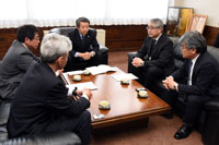 写真：大館北秋田地域林業成長産業化協議会 提言書提出