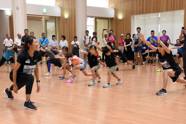 三井住友海上陸上競技部講演会 実技指導 北秋田市ホームページ 住民が主役のもりのまち