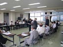 岸部市長が各委員に委嘱状を交付