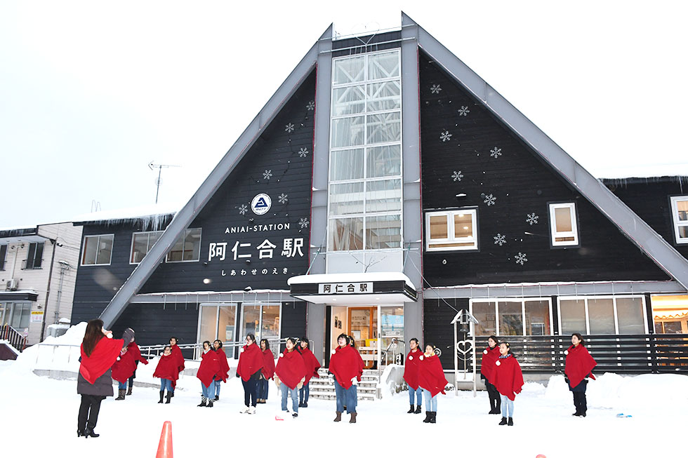 浜辺の歌音楽館少年少女合唱団　クリスマスミニコンサート