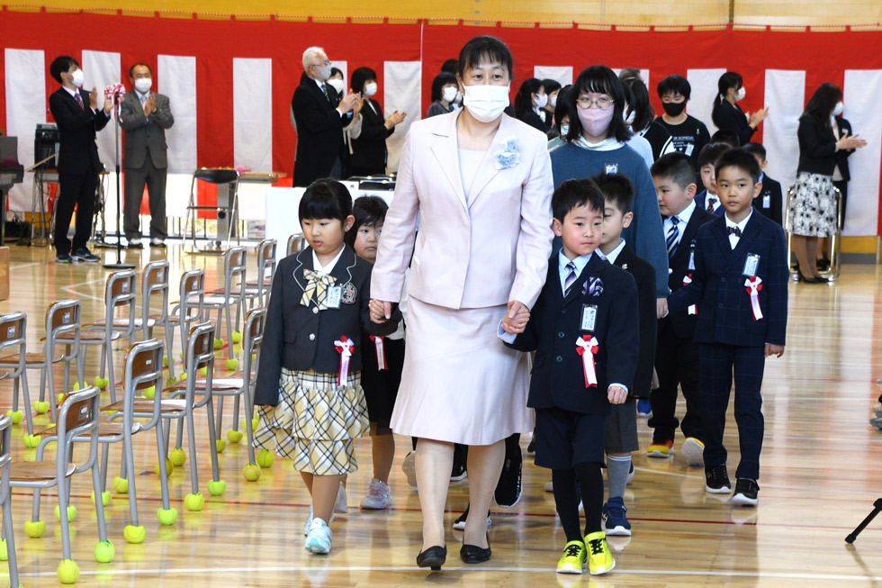 清鷹小学校入学式