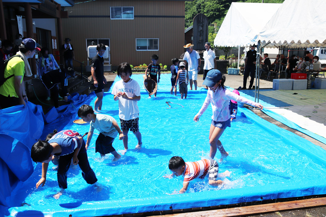  前山元気村親子交流会（鮎のつかみどり）