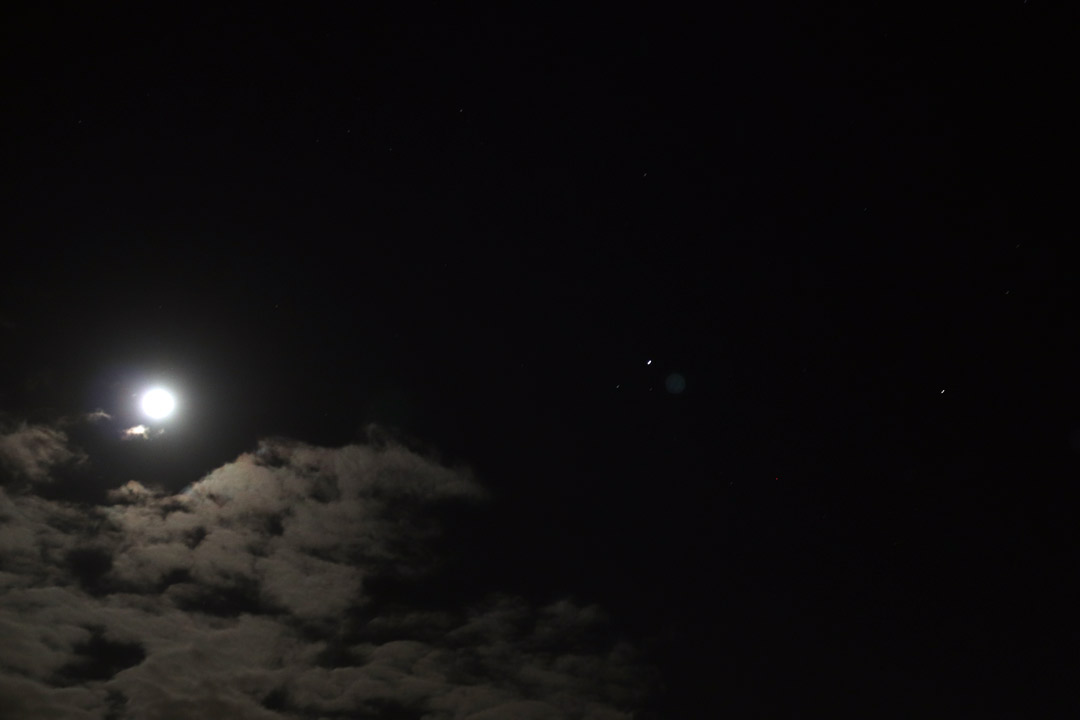  縄文の星空（雨上がり）