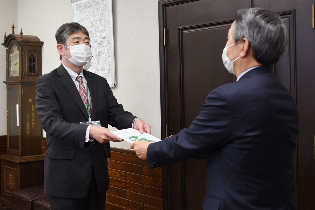 佐藤健太さんへ委嘱状交付