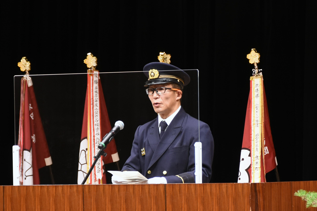 来賓祝辞を述べる土門地域振興局総務企画部長