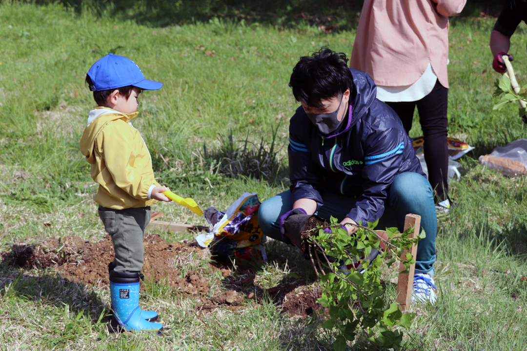 誕生の森「記念植樹」