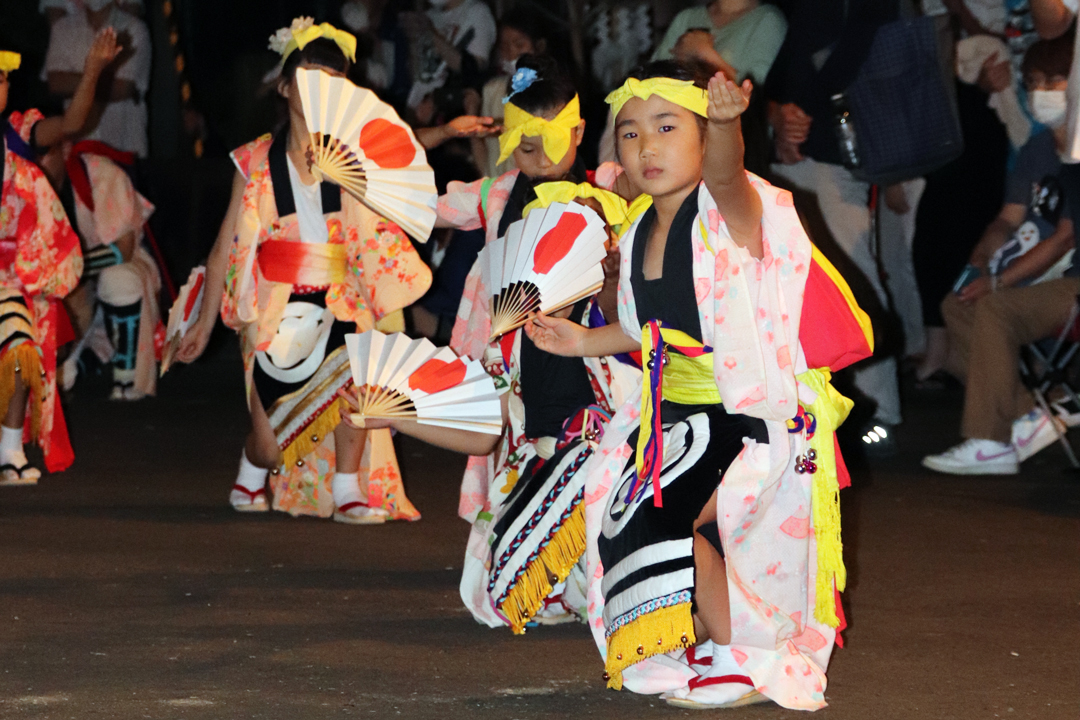 こどもの奴踊り