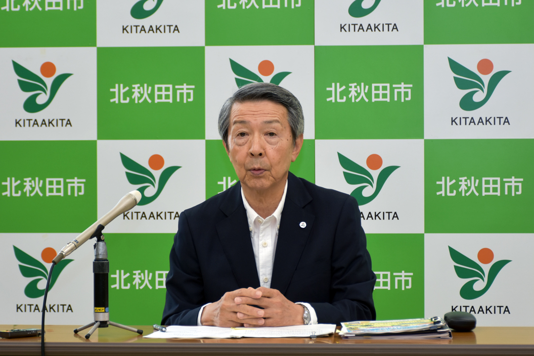 記者会見