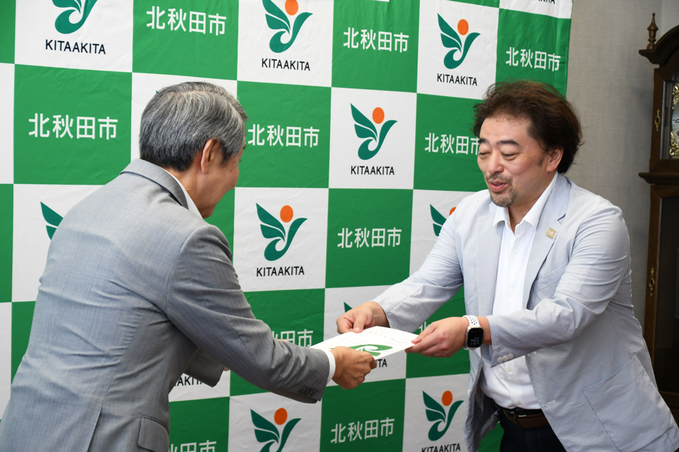 委嘱状交付式の様子