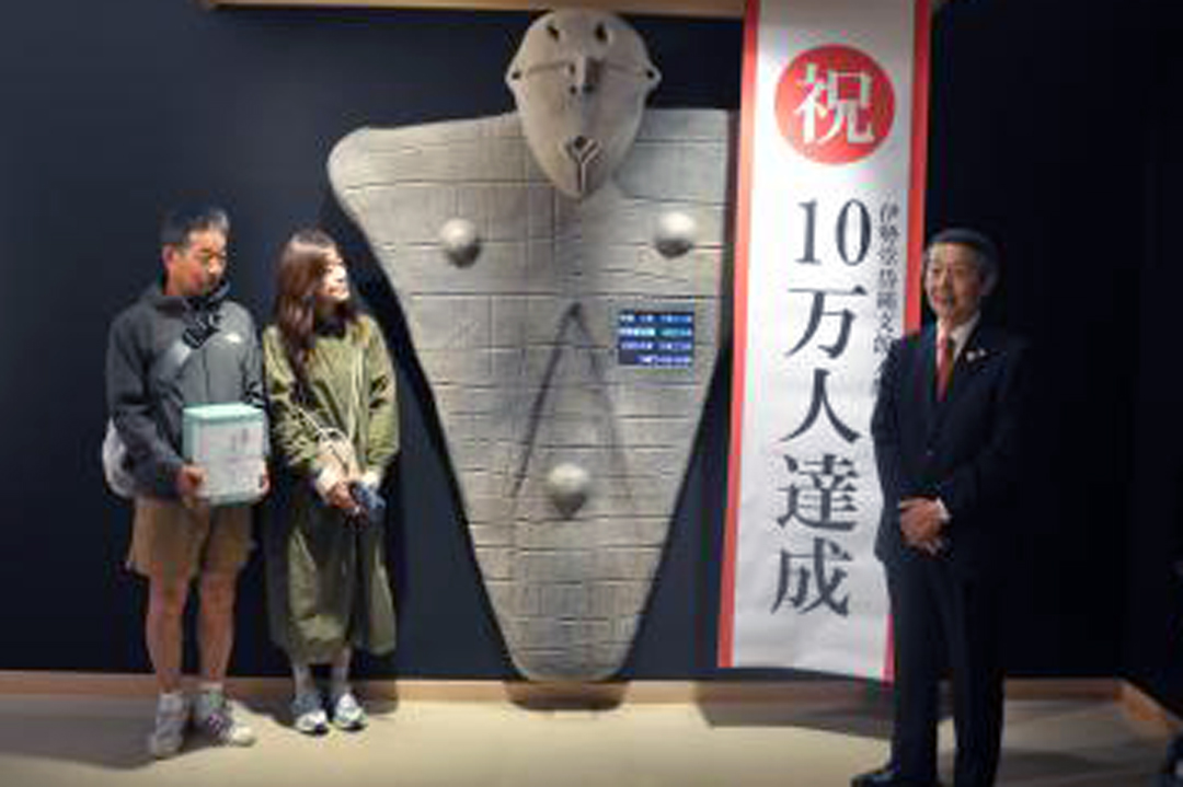 10万人