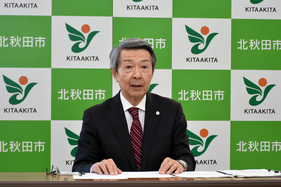 記者会見