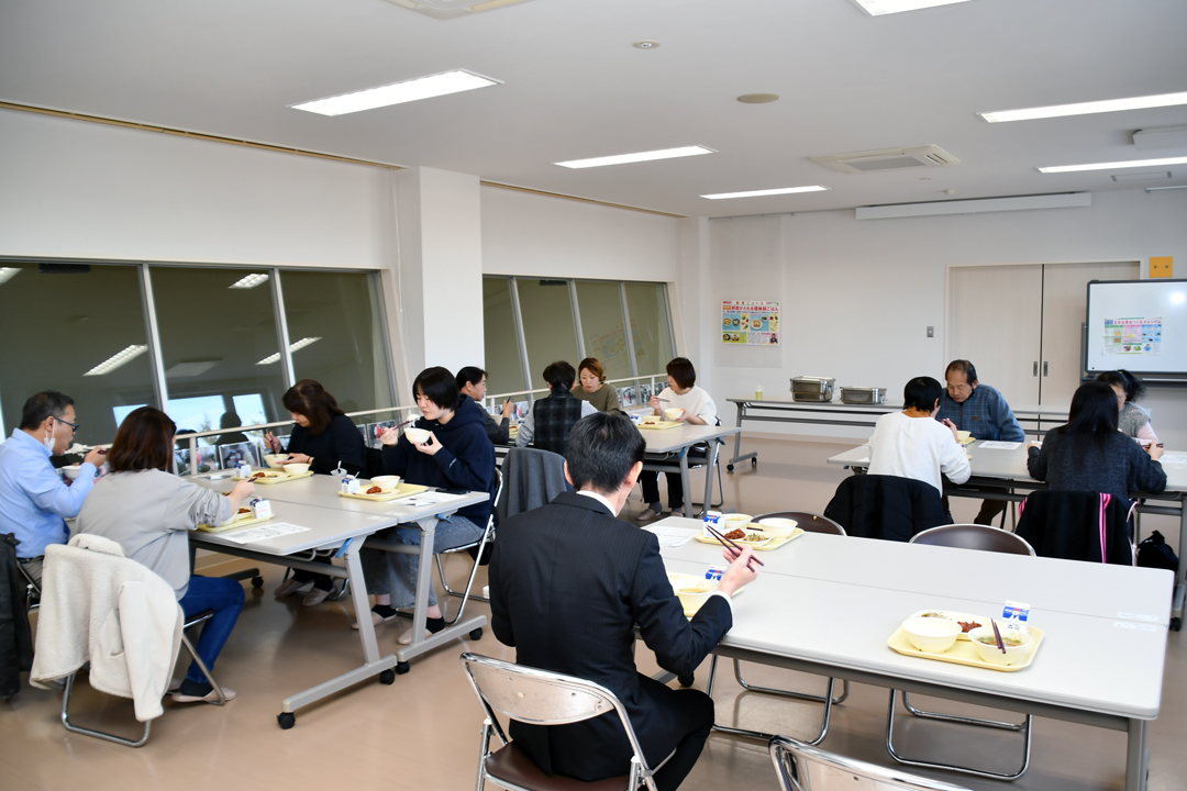 試食会
