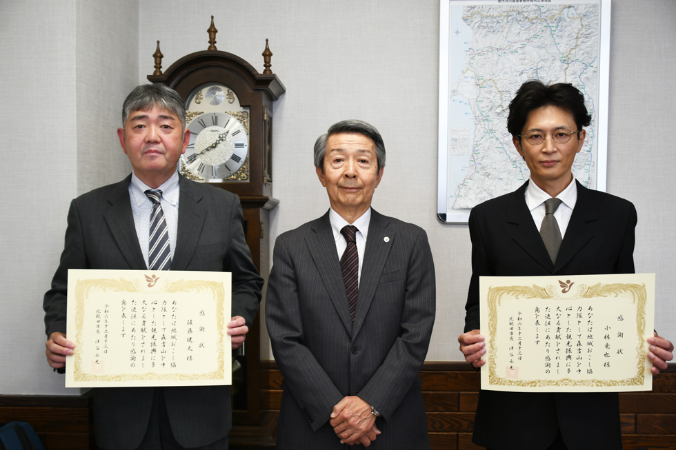 左：佐藤健太隊員、右：小林竜也隊員
