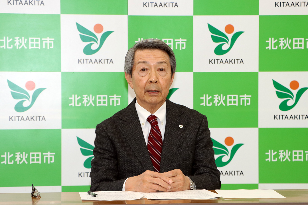 記者会見