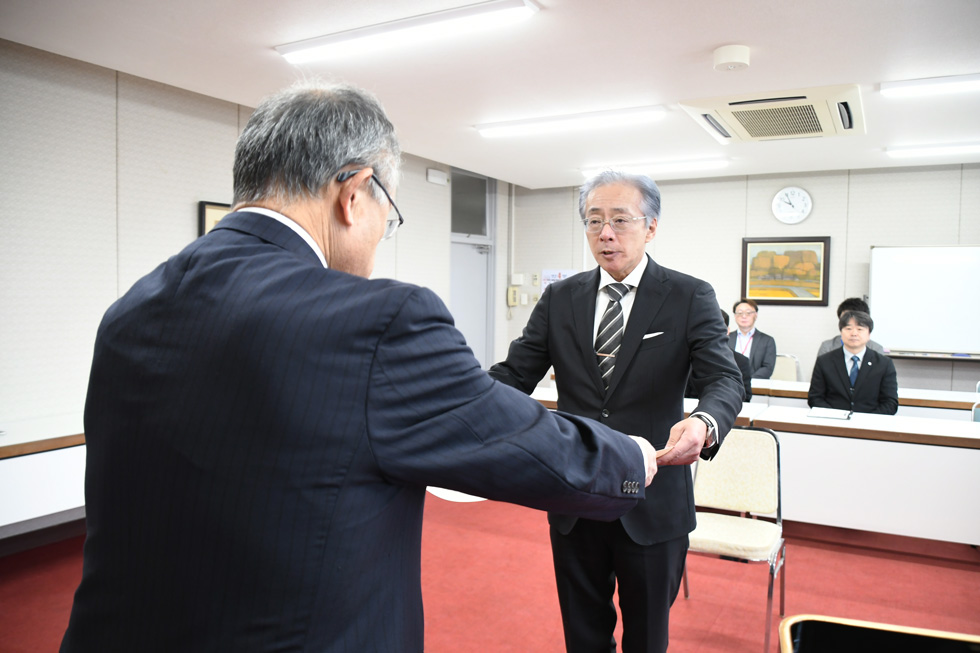 伝達式の様子