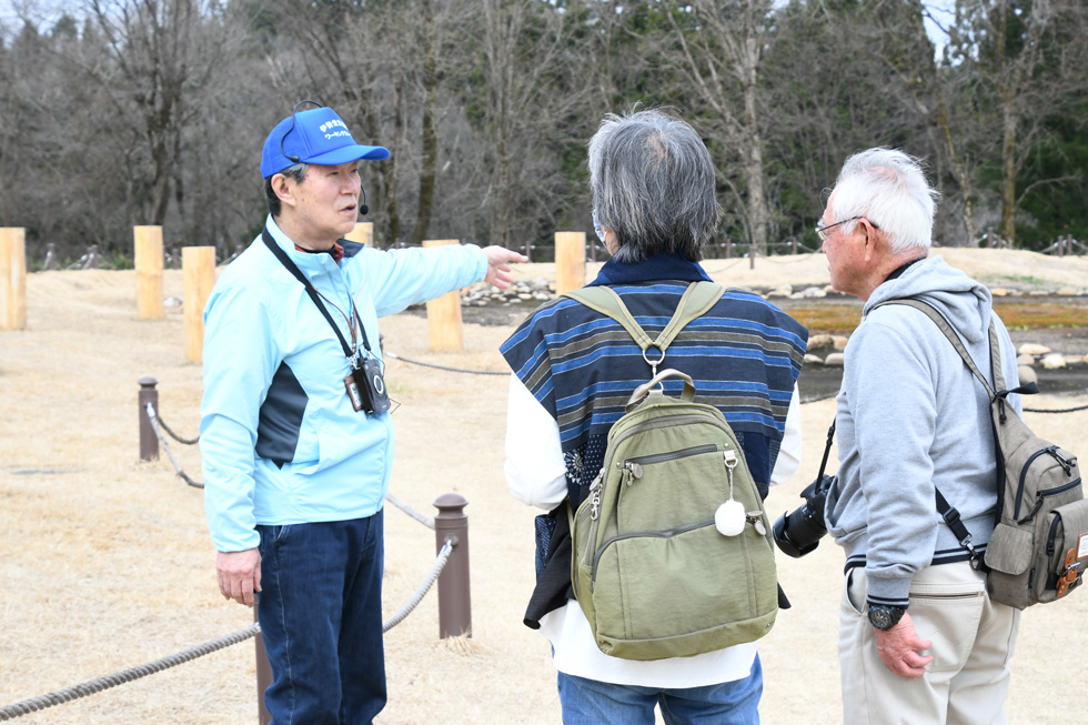 遺跡解説の様子