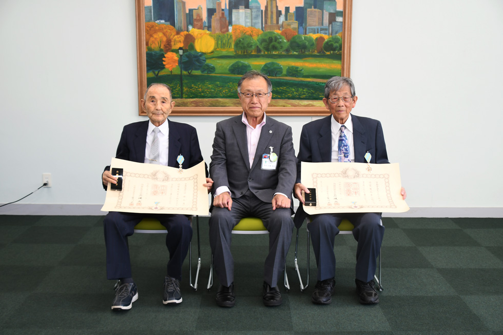 教育委員会 高齢者叙勲伝達式 