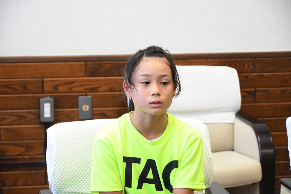 抱負を述べる金田さん
