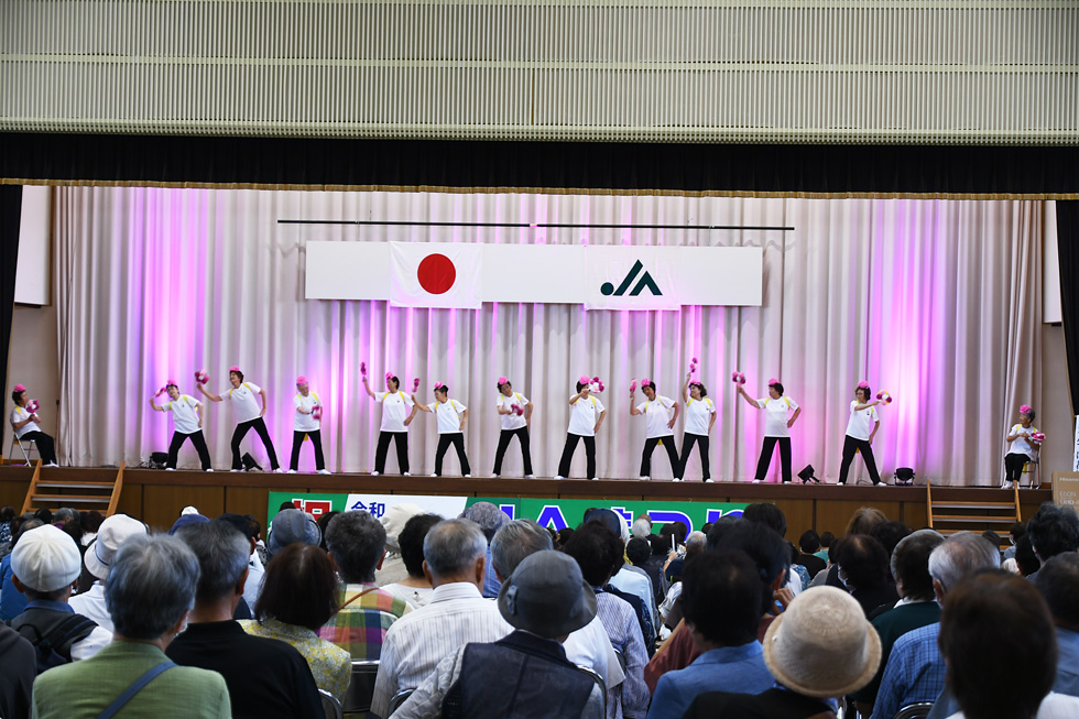 JA女性部森吉支部「飛んでけ花笠」