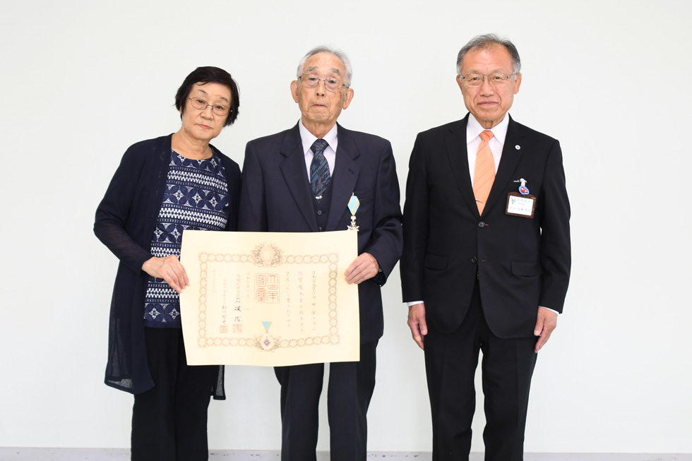 教育委員会 高齢者叙勲伝達式 [105KB]