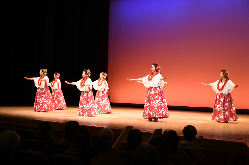 フラ ハラウ オ メレ アロハたかのす