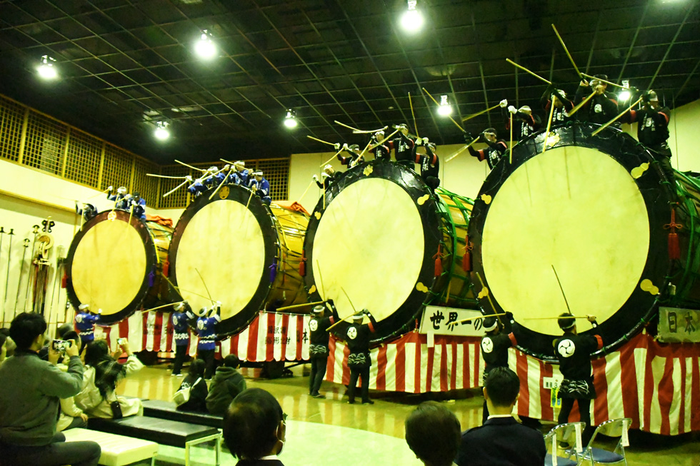 令和8年「綴子大太鼓」叩き初め