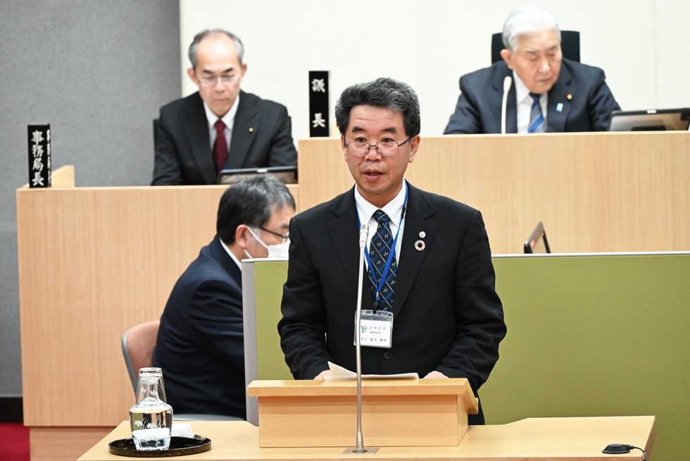 議案の提案(鈴木健康福祉部長)