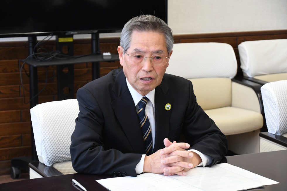 成田会長