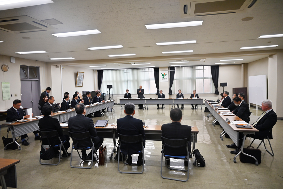 議会運営懇談会 [430KB]