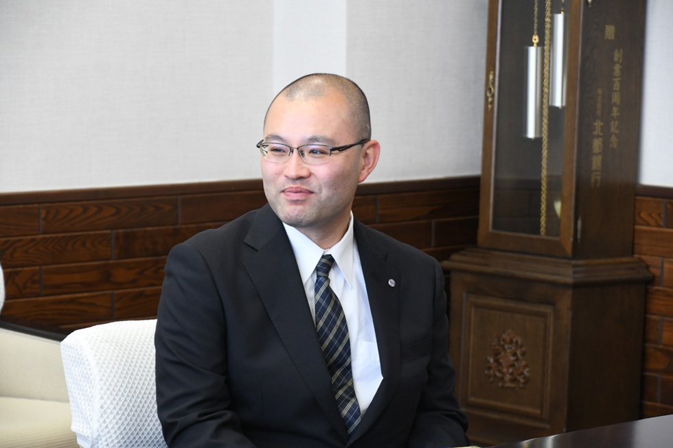 業務リーダーの松村さん