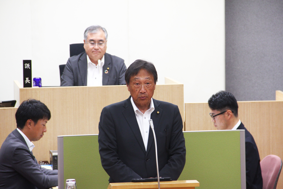 佐々木産業建設常任委員長の報告