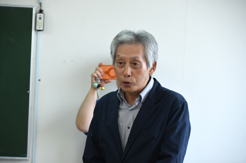 選手を鼓舞する武藤会長