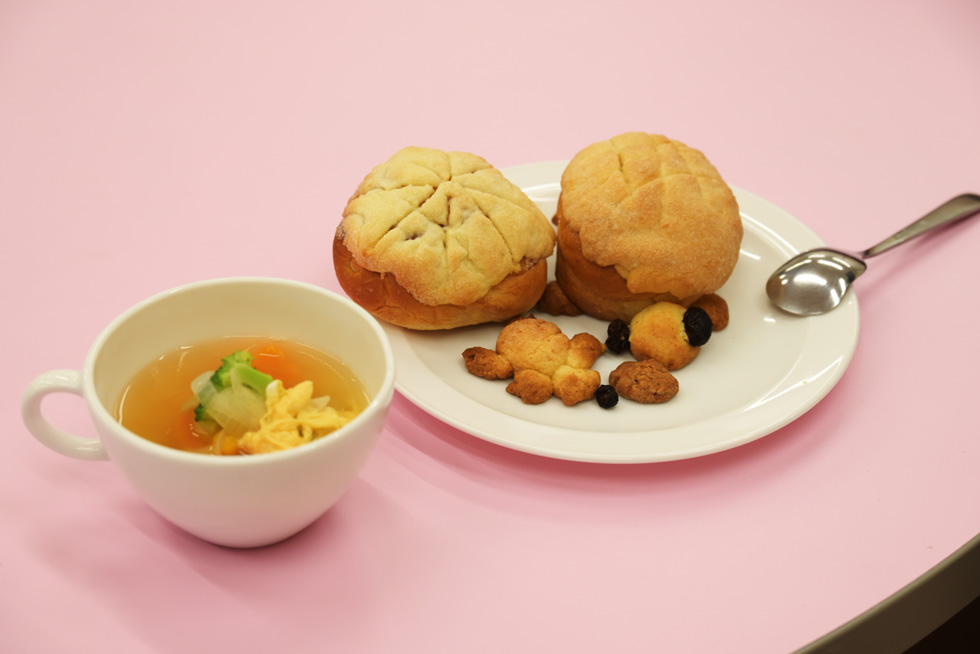 亀型メロンパンと野菜スープ完成！