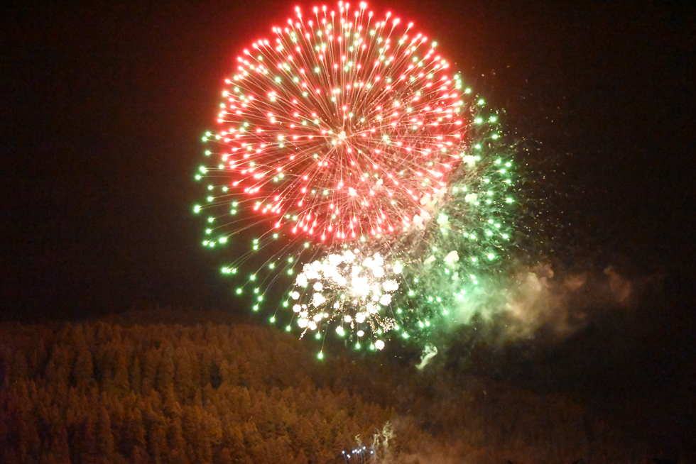 阿仁花火 [559KB]