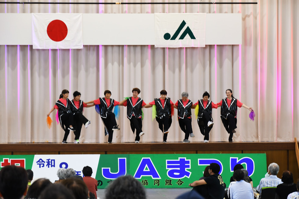 JA女性部上小阿仁支部「東京ブギウギ」