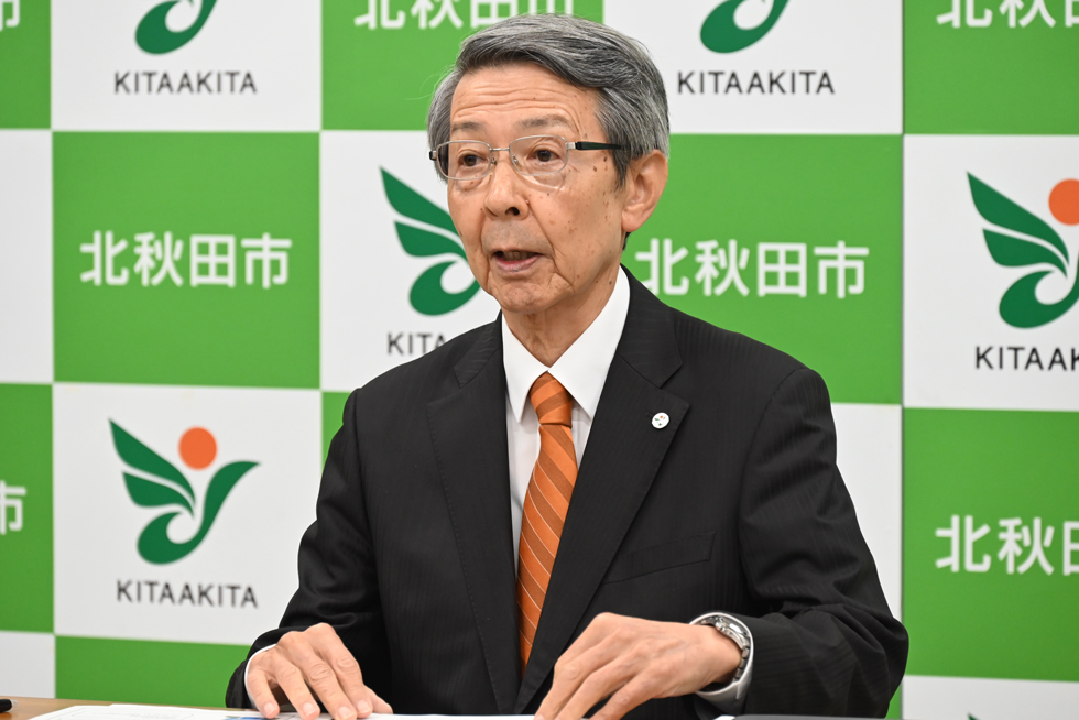 津谷市長 [318KB]